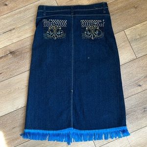 Out Jeans Denim Skirt Women’s 12 Rhinestone Back Pocket Slit Stretch